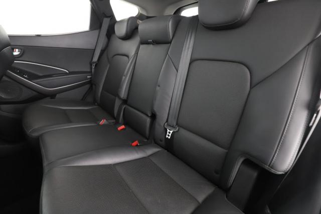 Hyundai Santa Fe image 1
