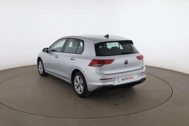 Volkswagen Golf image 8