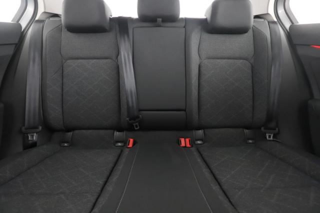 Volkswagen Golf image 5