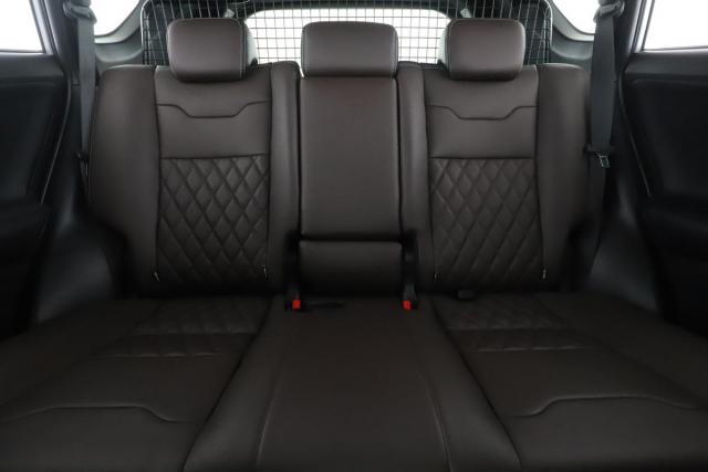 Toyota Rav4 image 5