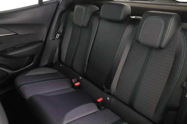 Peugeot 2008 image 1