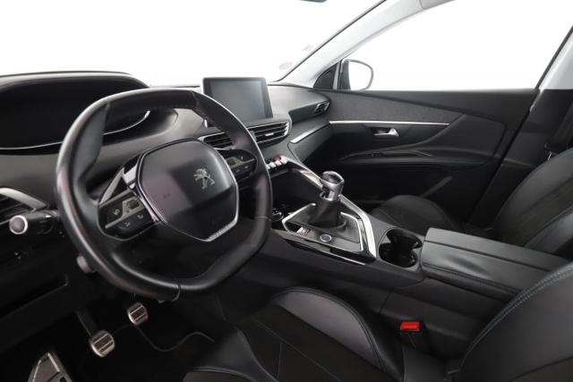 Peugeot 3008 image 8