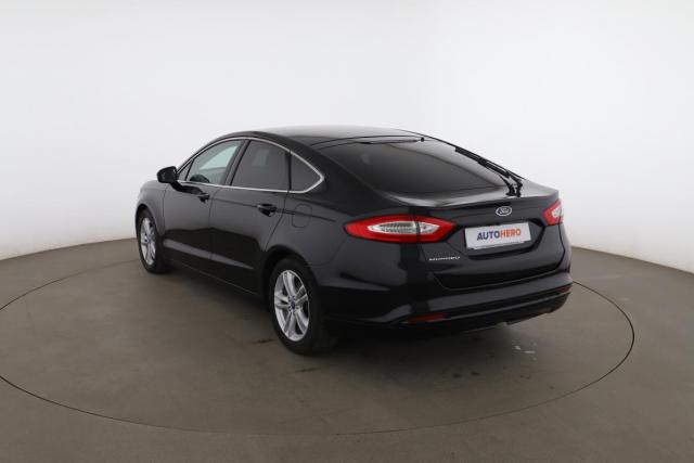 Ford Mondeo image 9
