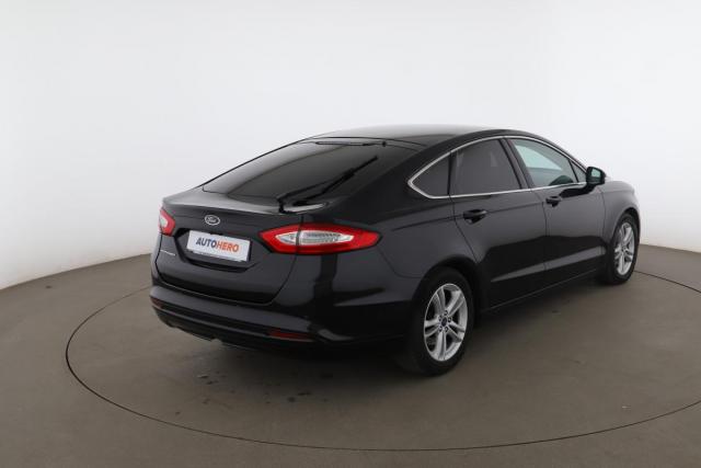 Ford Mondeo image 7