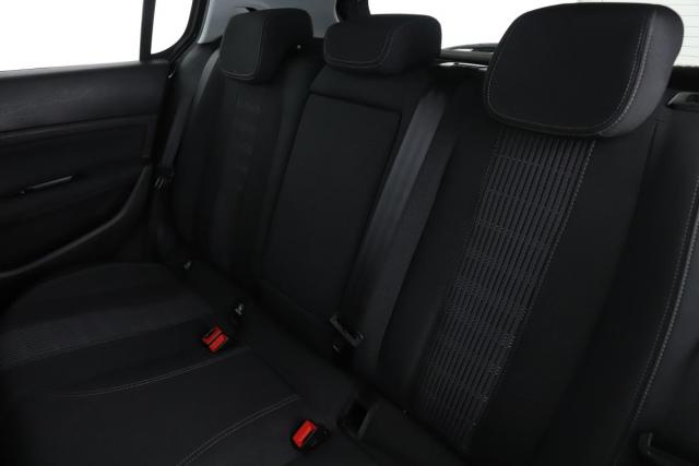 Peugeot 308 image 1