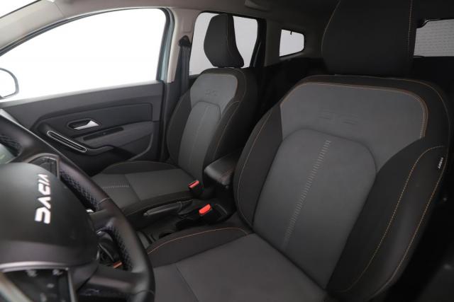 Dacia Duster image 3
