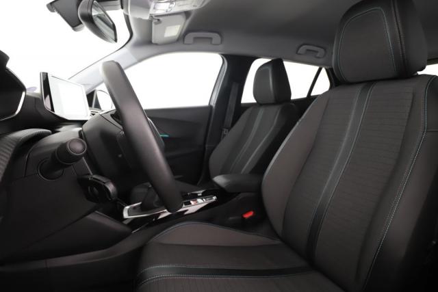 Peugeot 2008 image 6