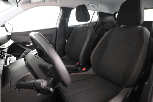 Peugeot 2008 image 4