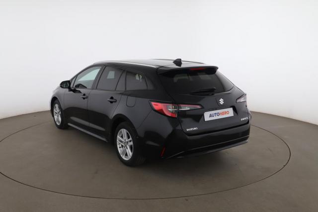 Suzuki Swace image 2