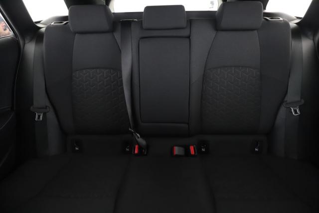 Suzuki Swace image 9
