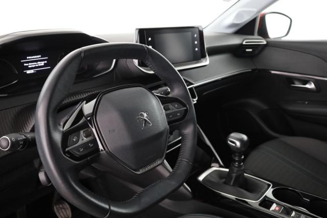 Peugeot 208 image 1