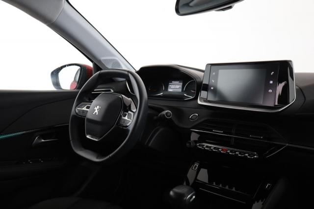 Peugeot 208 image 3