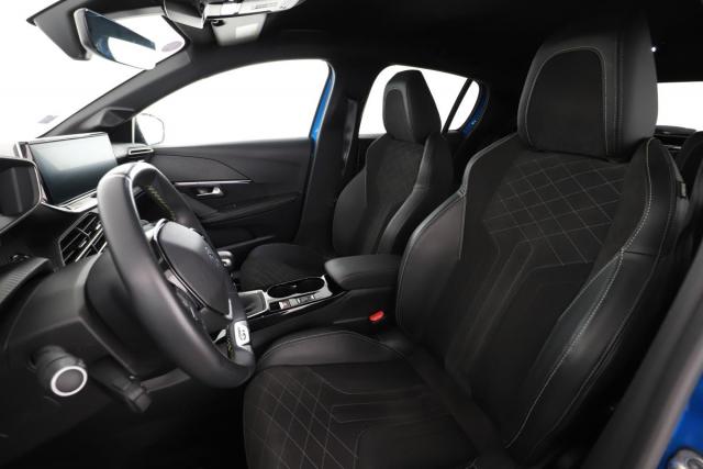 Peugeot 208 image 2