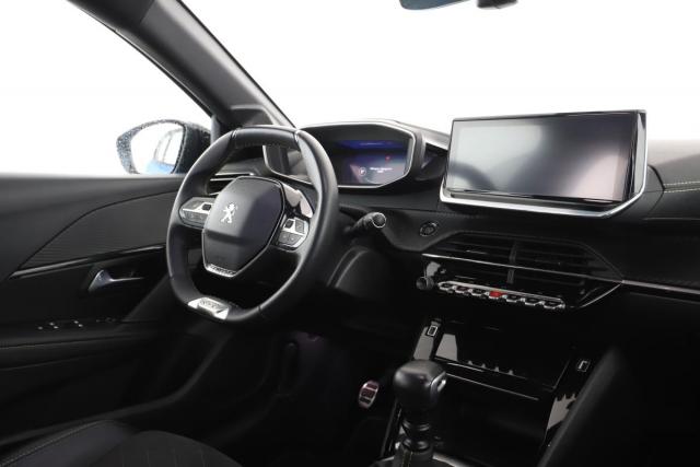 Peugeot 208 image 8