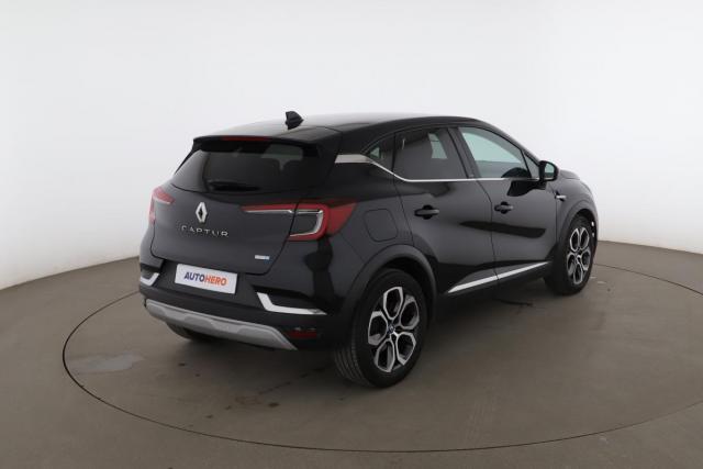 Renault Captur image 2