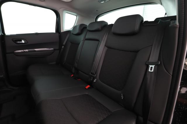 Peugeot 3008 image 7