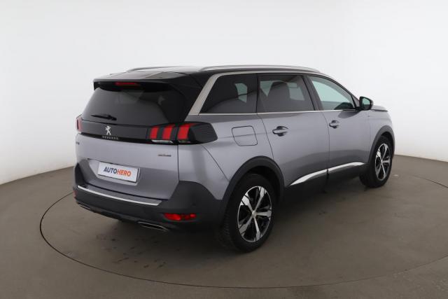 Peugeot 5008 image 3