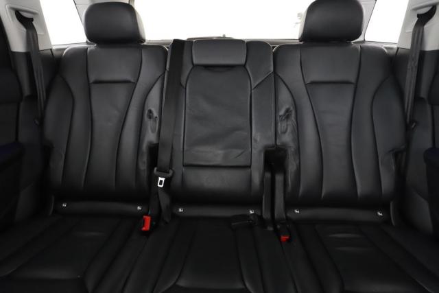 Audi Q7 image 1
