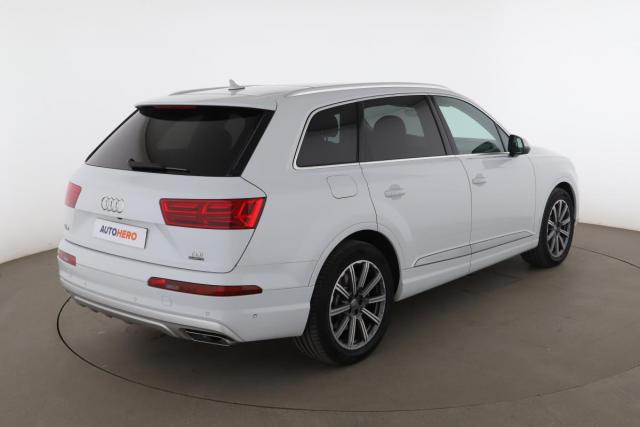 Audi Q7 image 2