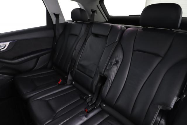 Audi Q7 image 6
