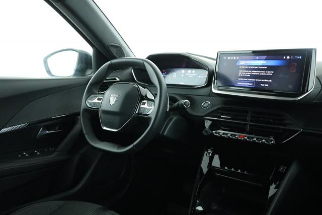 Peugeot 2008 image 8