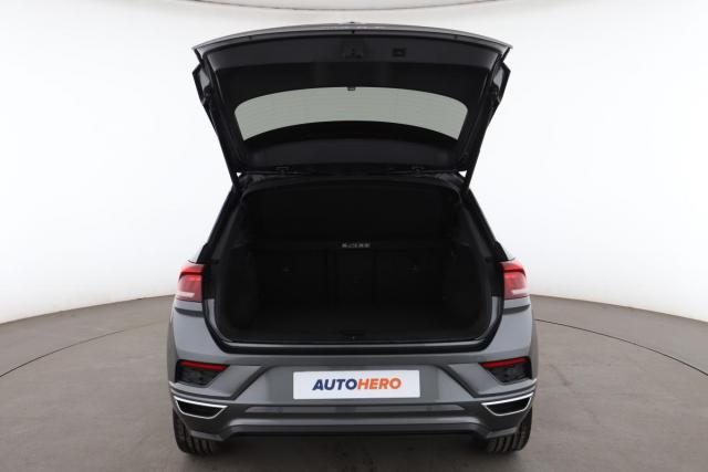 Volkswagen T-Roc image 9