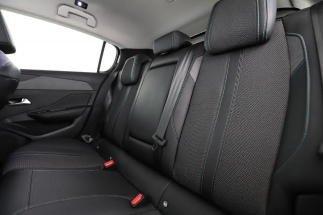 Peugeot 308 image 9