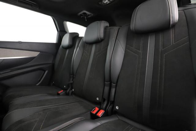 Peugeot 5008 image 2