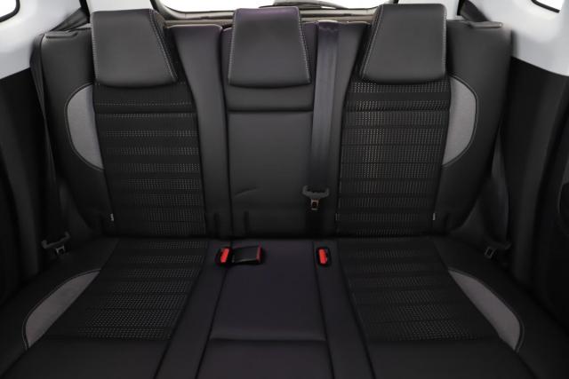 Peugeot 2008 image 7