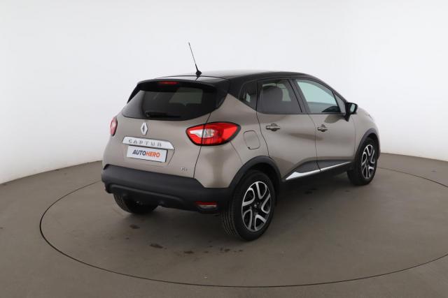 Renault Captur image 1