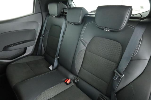 Renault Clio image 1
