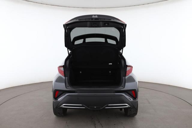 Toyota C-Hr image 6