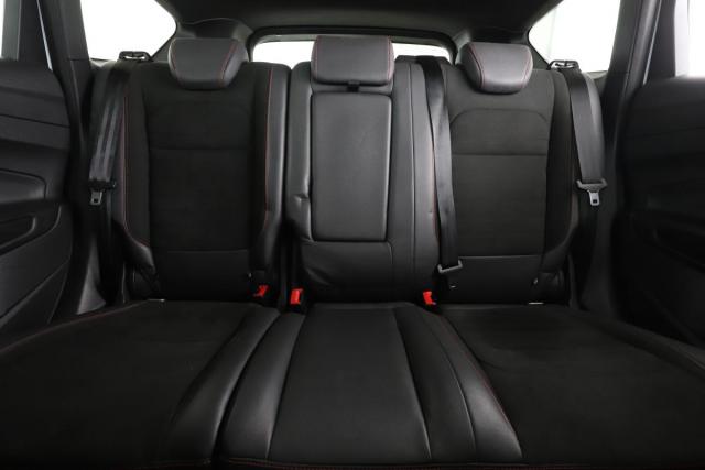 Ford Kuga image 1