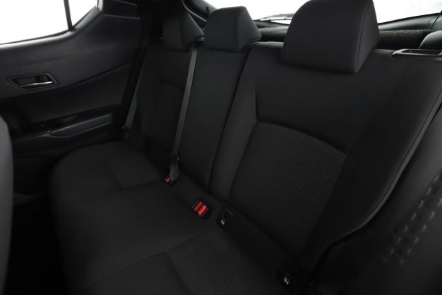 Toyota C-Hr image 1