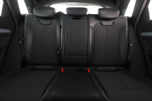 Audi Q5 image 8