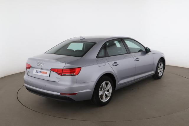 Audi A4 image 2