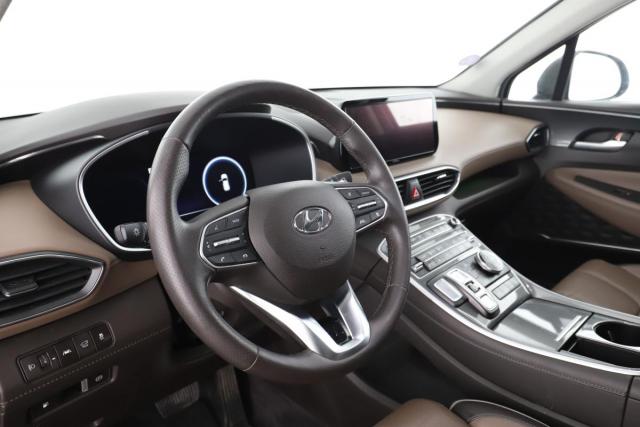 Hyundai Santa Fe image 8