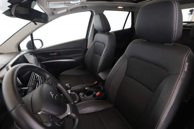 Suzuki S-Cross image 5