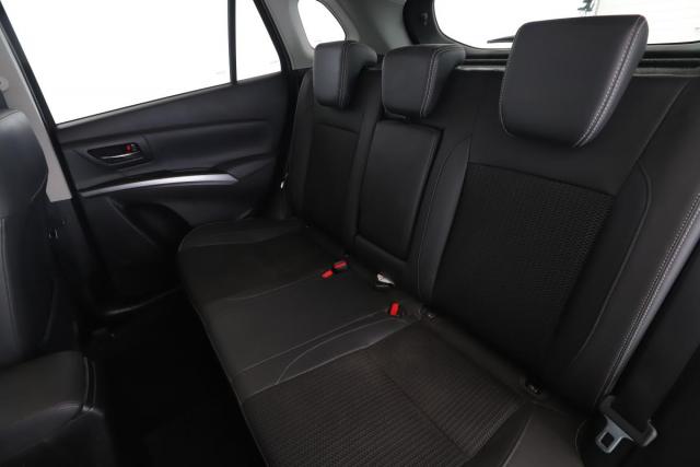 Suzuki S-Cross image 4