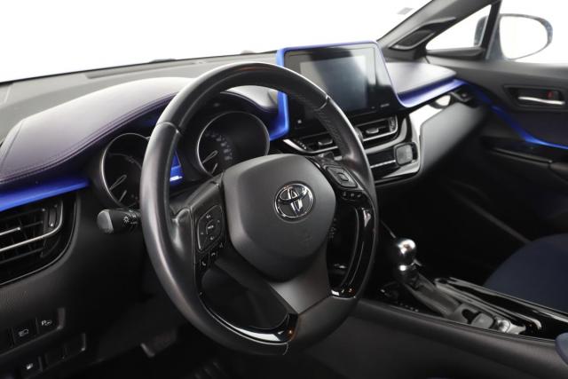 Toyota C-Hr image 4