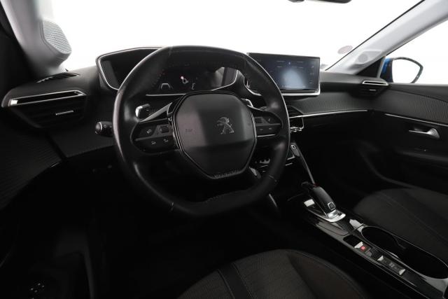 Peugeot 208 image 9