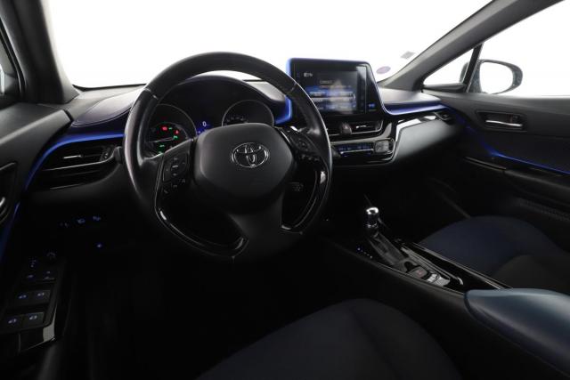 Toyota C-Hr image 6