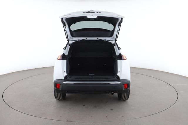 Peugeot 2008 image 3