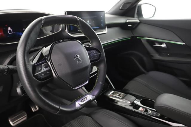 Peugeot 2008 image 7