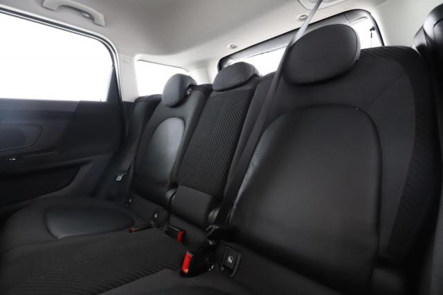Mini Countryman image 9