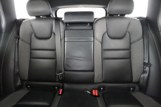 Volvo V60 image 6