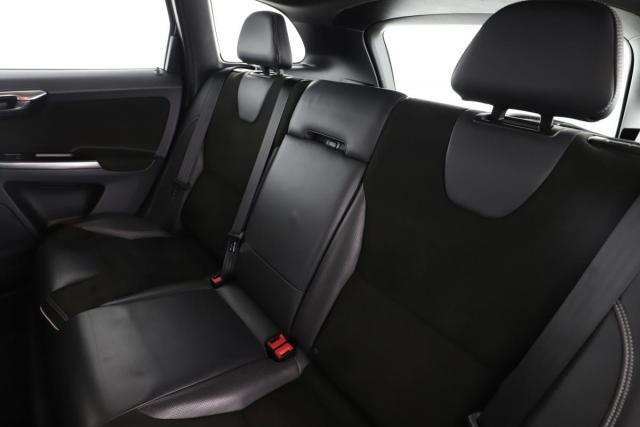 Volvo Xc60 image 2