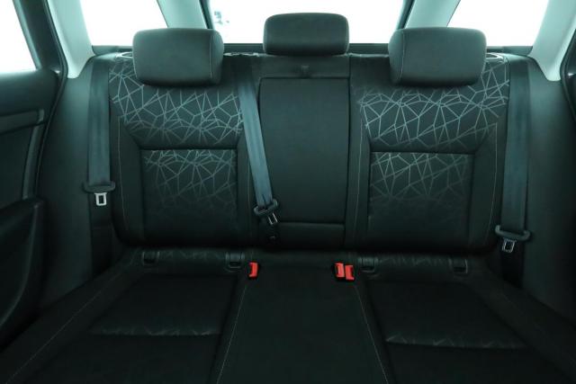 Skoda Octavia image 2