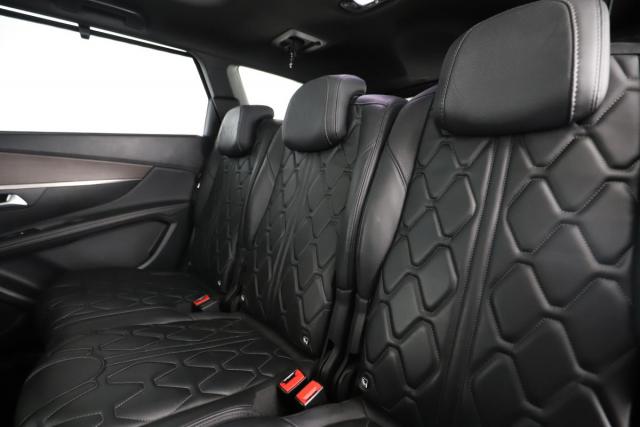 Peugeot 5008 image 9