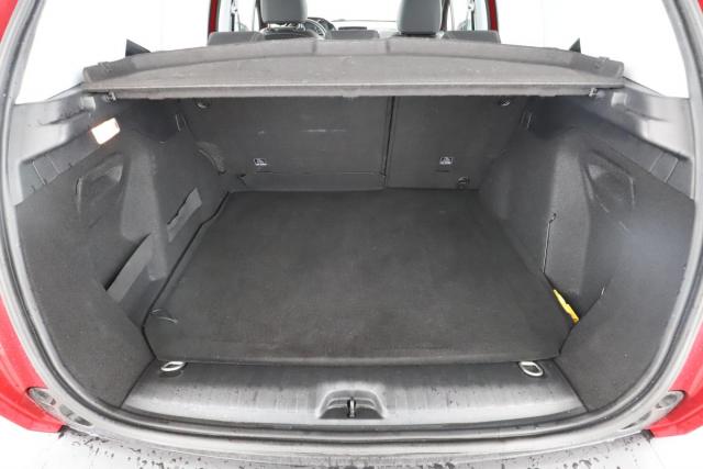 Peugeot 2008 image 9